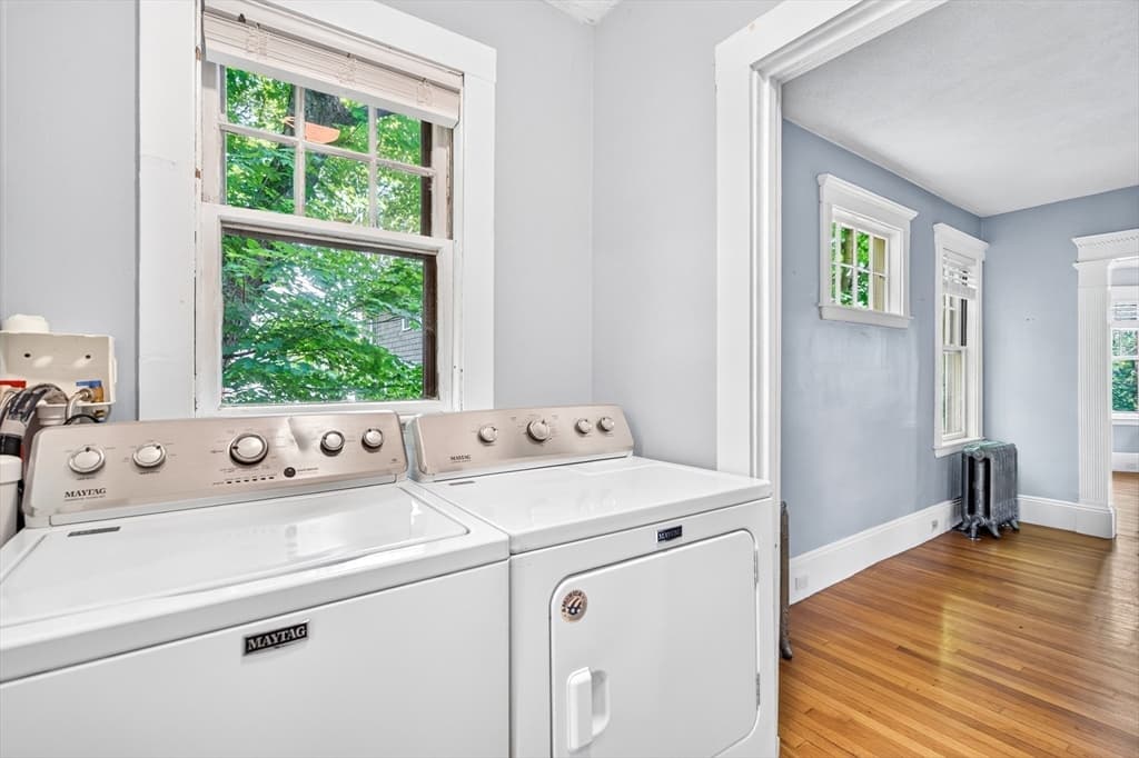 103-105 Colbourne Crescent, Brookline MA 02445 photo 11