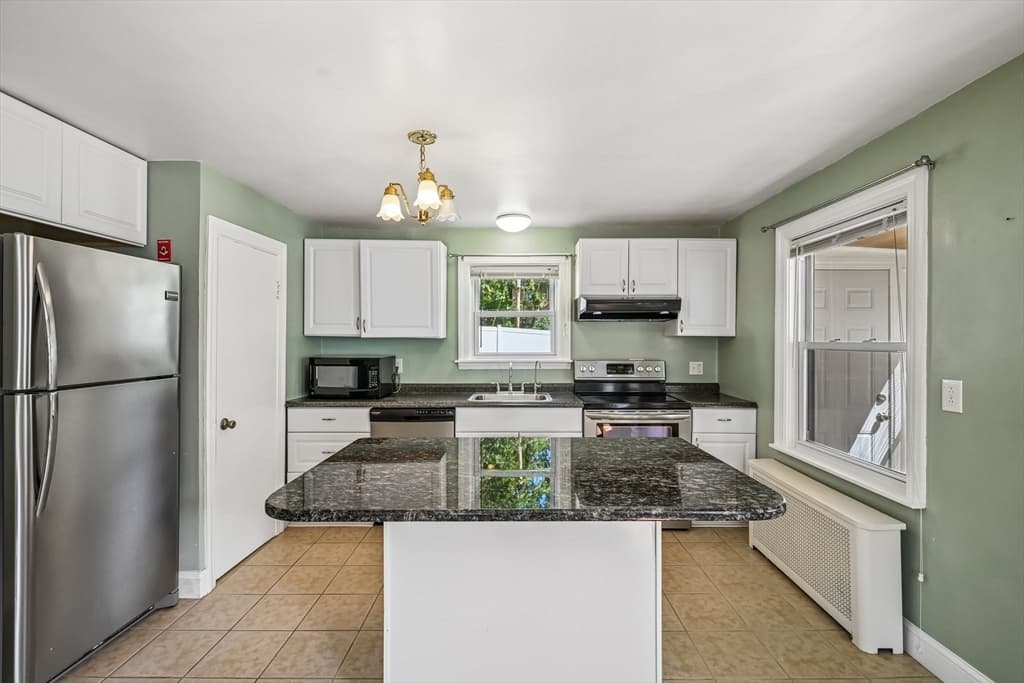 19 Walworth Street, Worcester MA 01602 photo 11