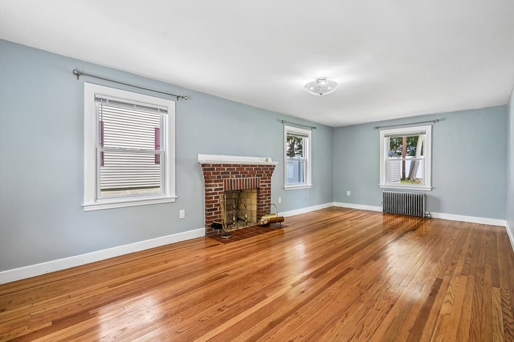 19 Walworth Street, Worcester MA 01602 photo 4