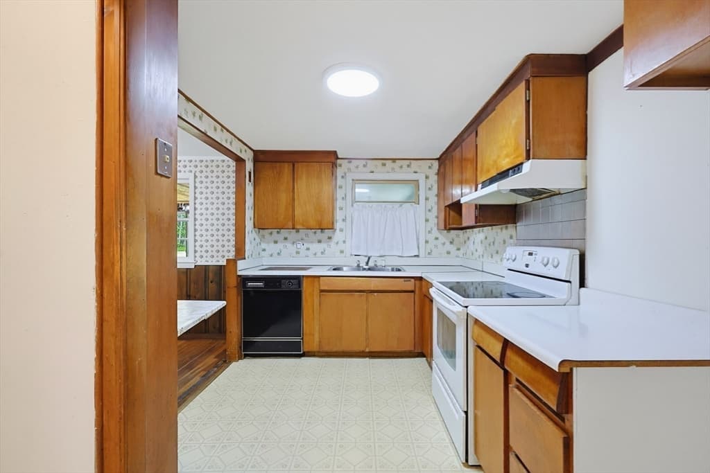 214 School Street, Acton MA 01720 photo 14