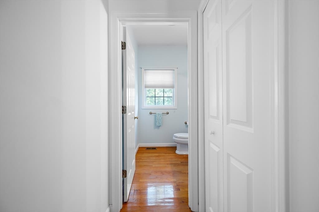 Condominium at 17 Oakes Cir # 17, Millbury MA 01527, Millbury, photo 12 of 34