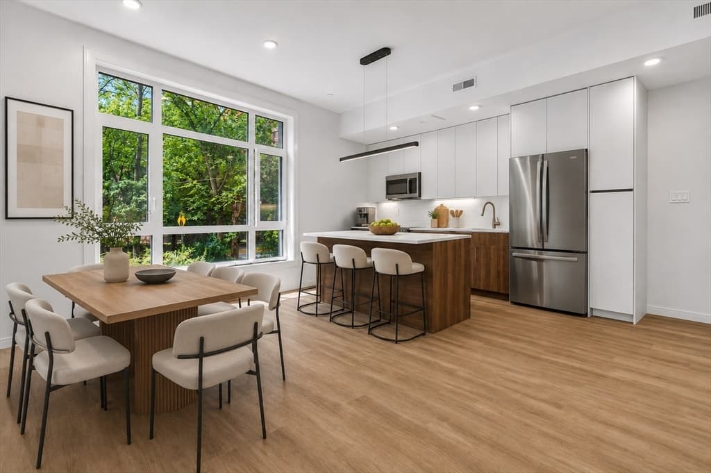 13 Warwick Street # 106, Somerville MA 02145