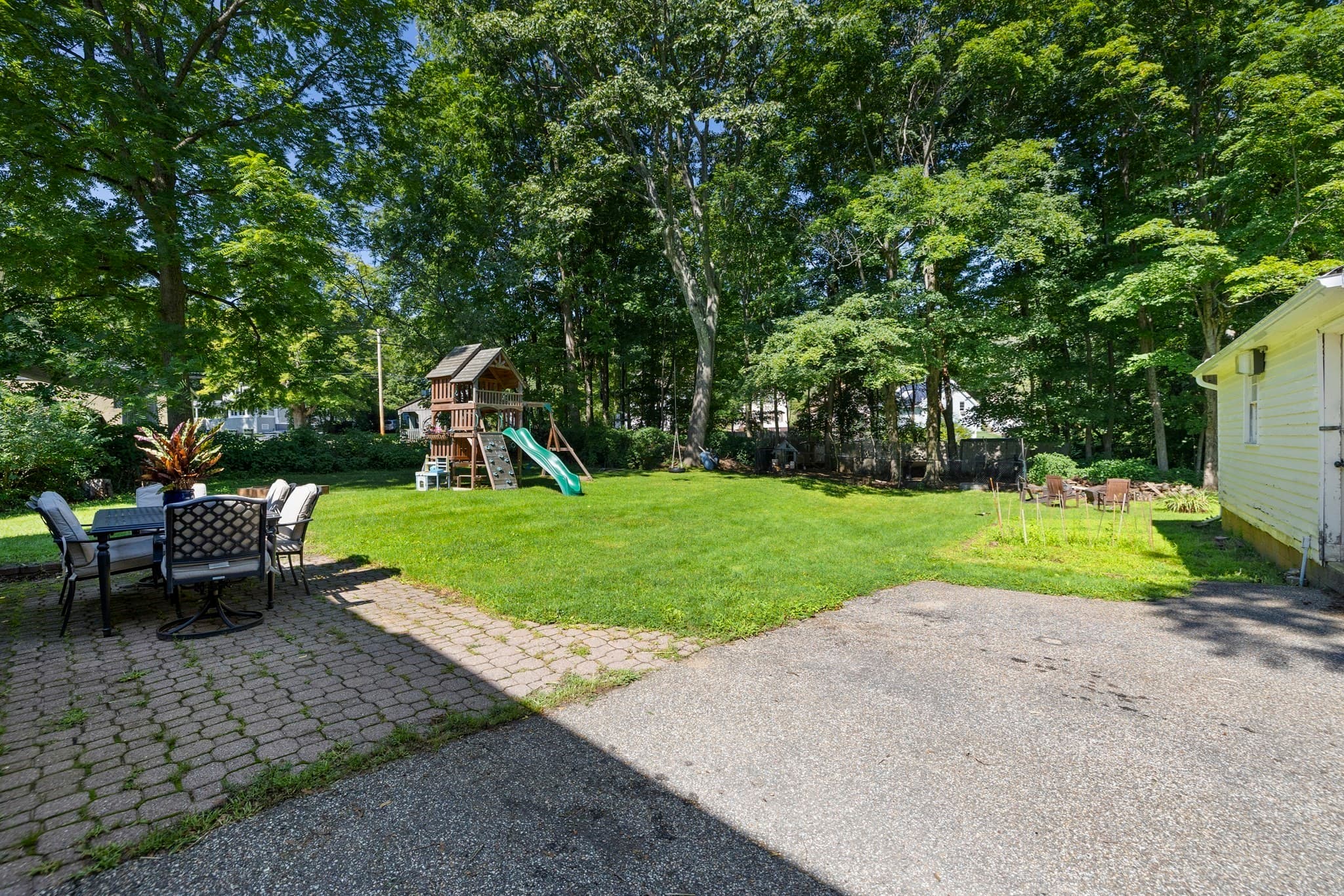 Single Family Residence at 291 N Main St, North Brookfield MA 01535, North Brookfield, photo 4 of 41