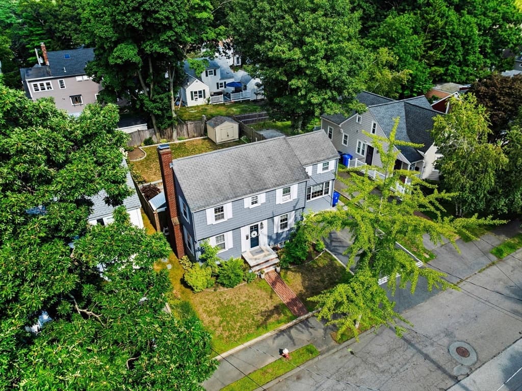 53 Sargent Rd, Swampscott MA 01907 photo 2