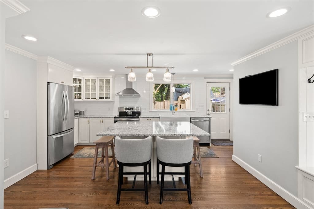 53 Sargent Rd, Swampscott MA 01907 photo 6