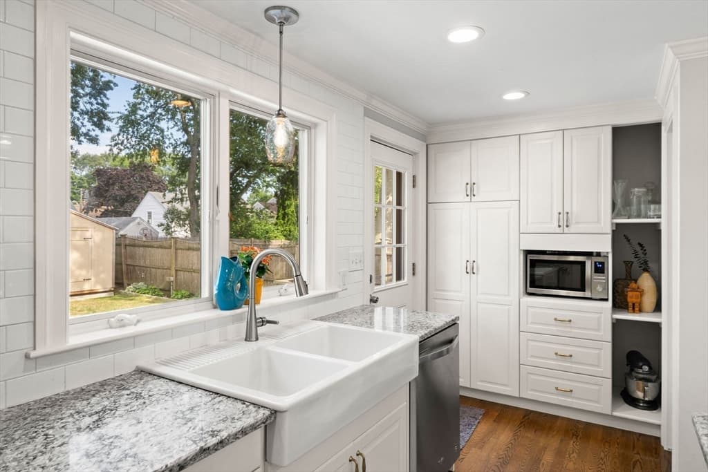 53 Sargent Rd, Swampscott MA 01907 photo 8