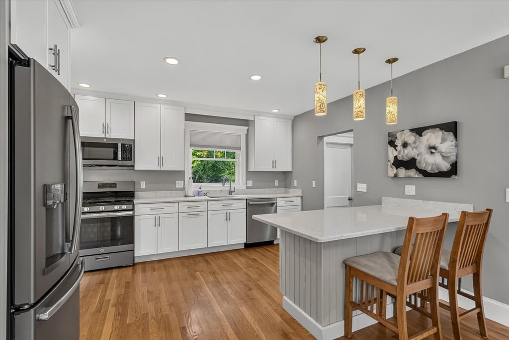 28 Twombley Ave, Billerica MA 01862 photo 6