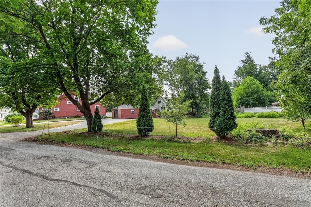 28 Twombley Ave, Billerica MA 01862 photo 35