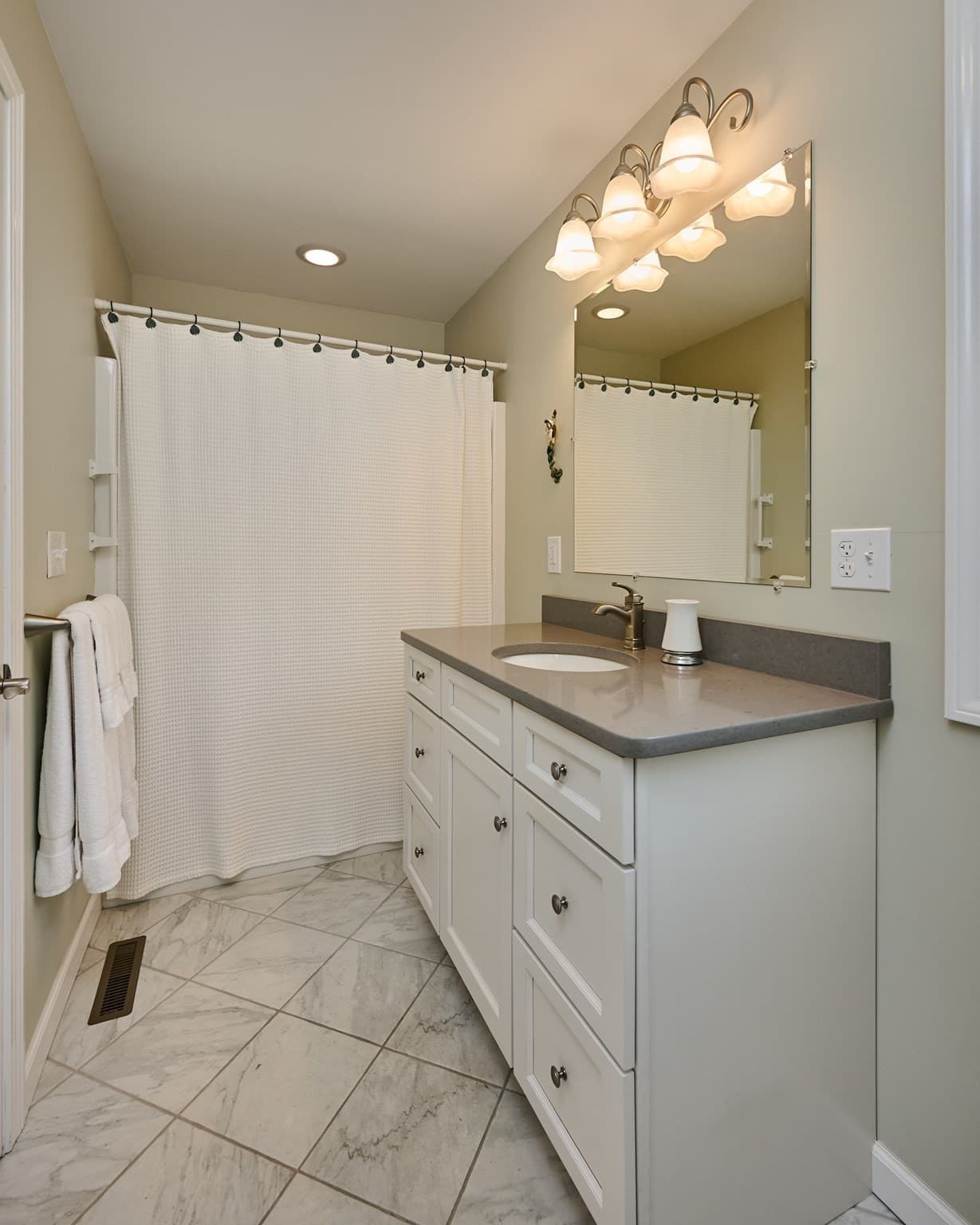 Single Family Residence at 420 Hadley Rd, Sunderland MA 01375, photo 16 of 33