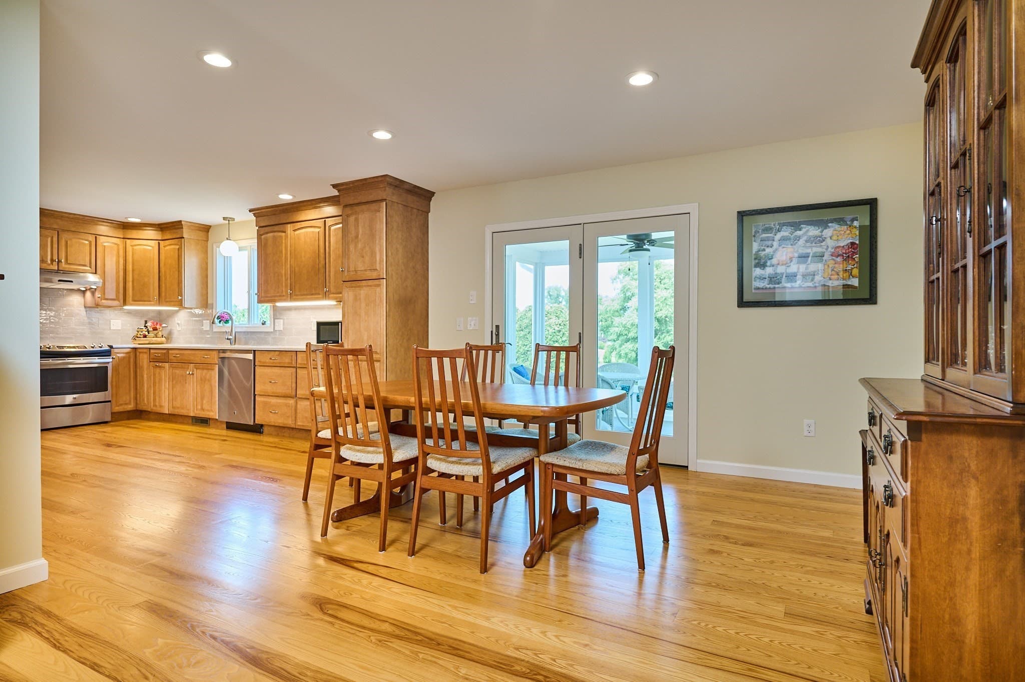 Single Family Residence at 420 Hadley Rd, Sunderland MA 01375, photo 5 of 33