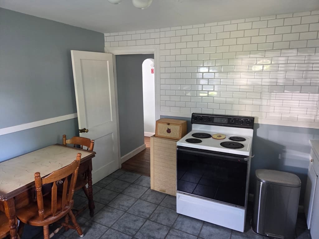 10 Duke Street, Swampscott MA 01907 photo 8