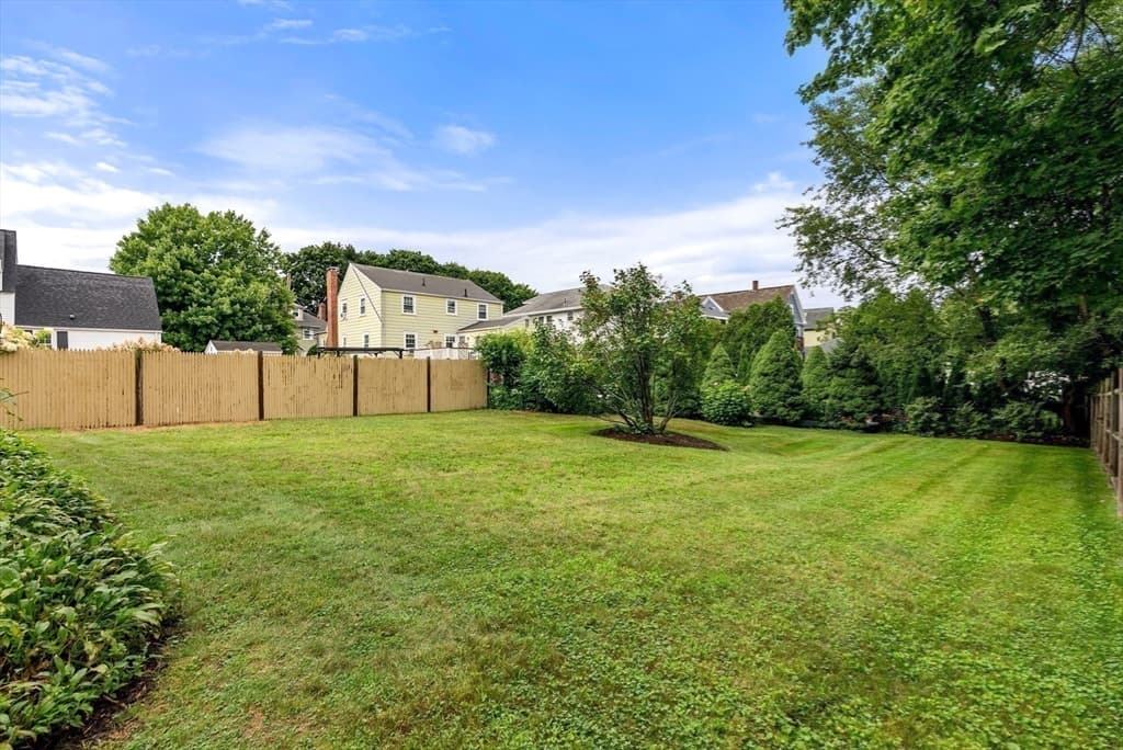 204 Thacher St, Milton MA 02186 photo 27