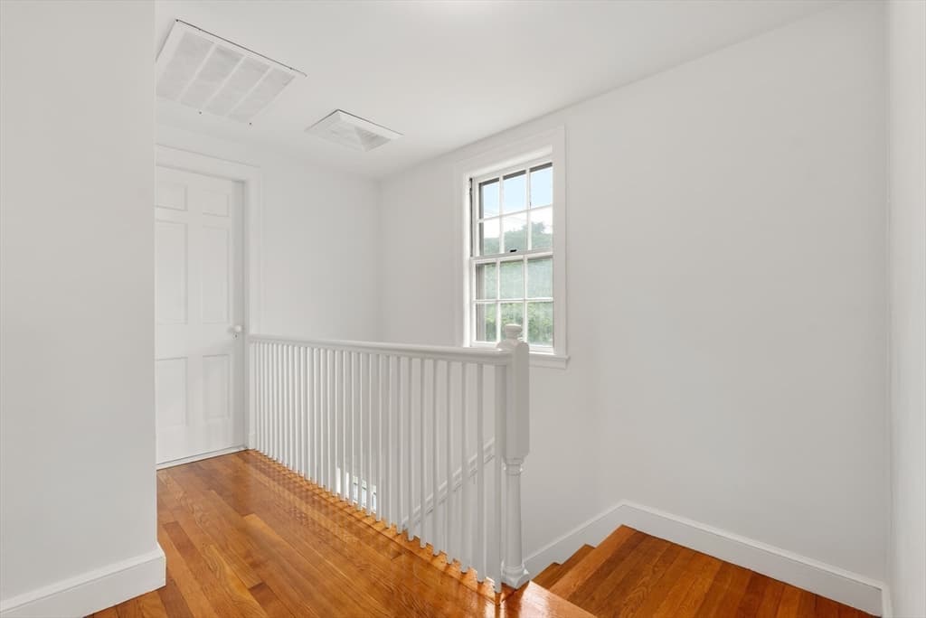 204 Thacher St, Milton MA 02186 photo 12