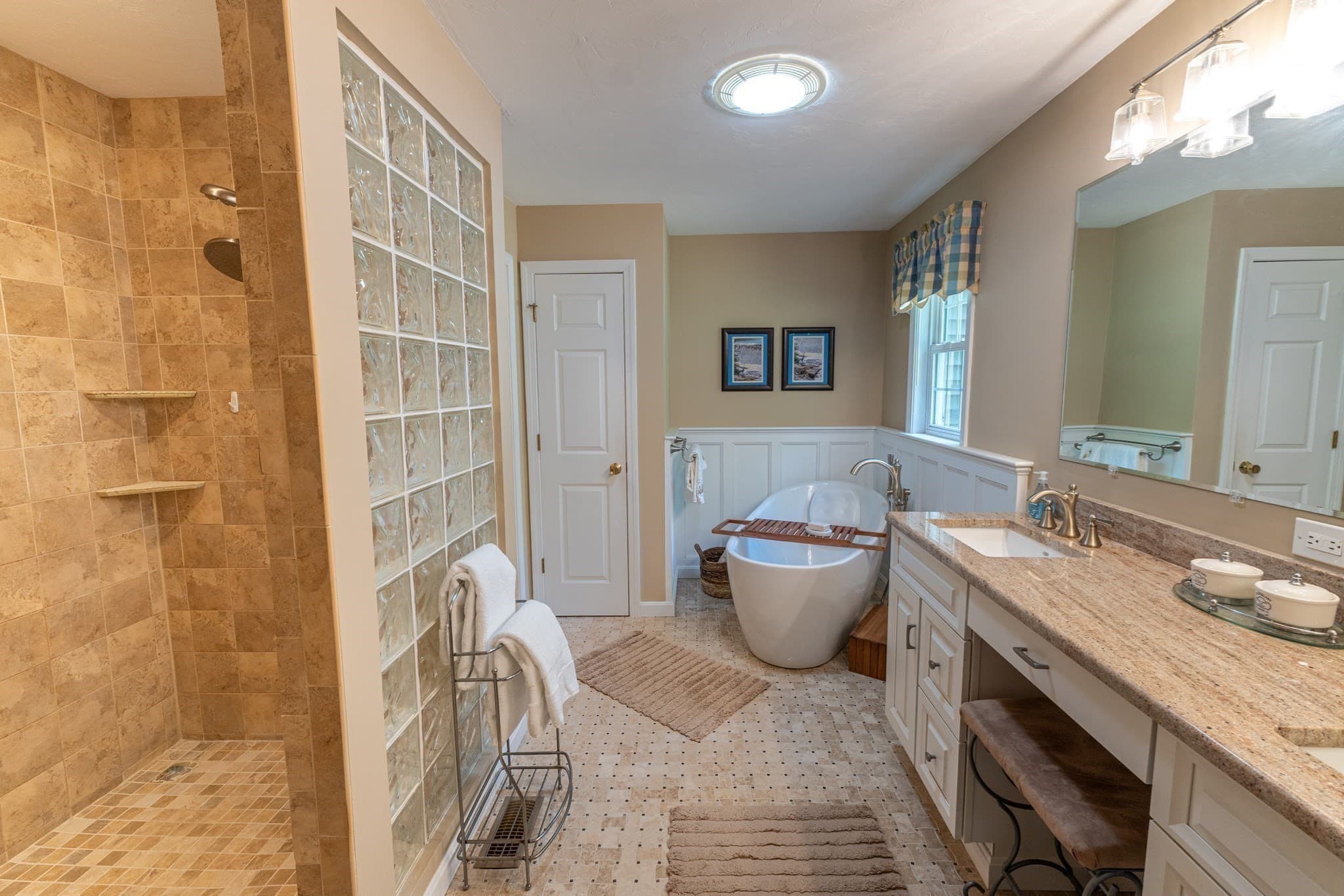 Single Family Residence at 383 Mashapaug Rd, Holland MA 01521, photo 16 of 42