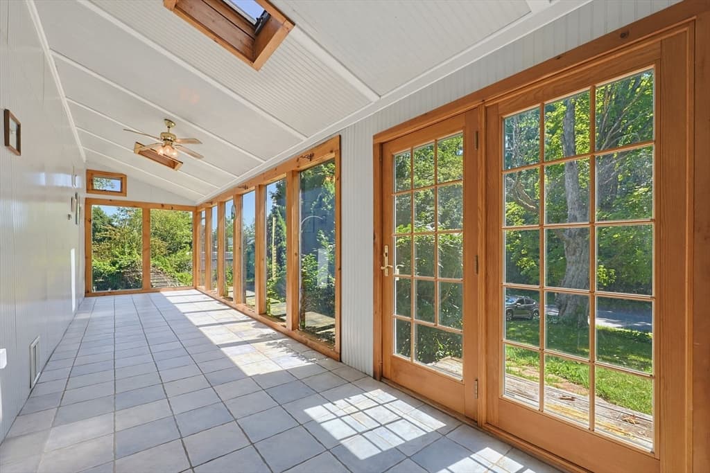 525 Clark St, Gardner MA 01440 photo 15