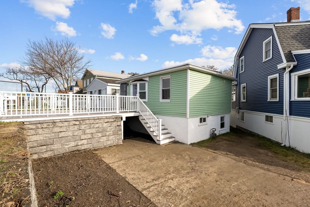 851 Quincy Shore Dr, Quincy MA 02170 photo 6