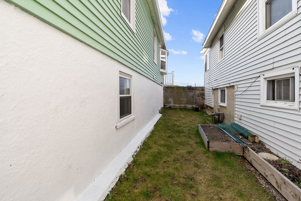 851 Quincy Shore Dr, Quincy MA 02170 photo 39