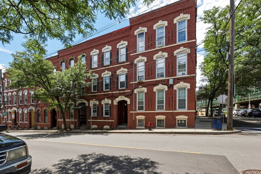 66 Beacon St # 1, Chelsea MA 02150