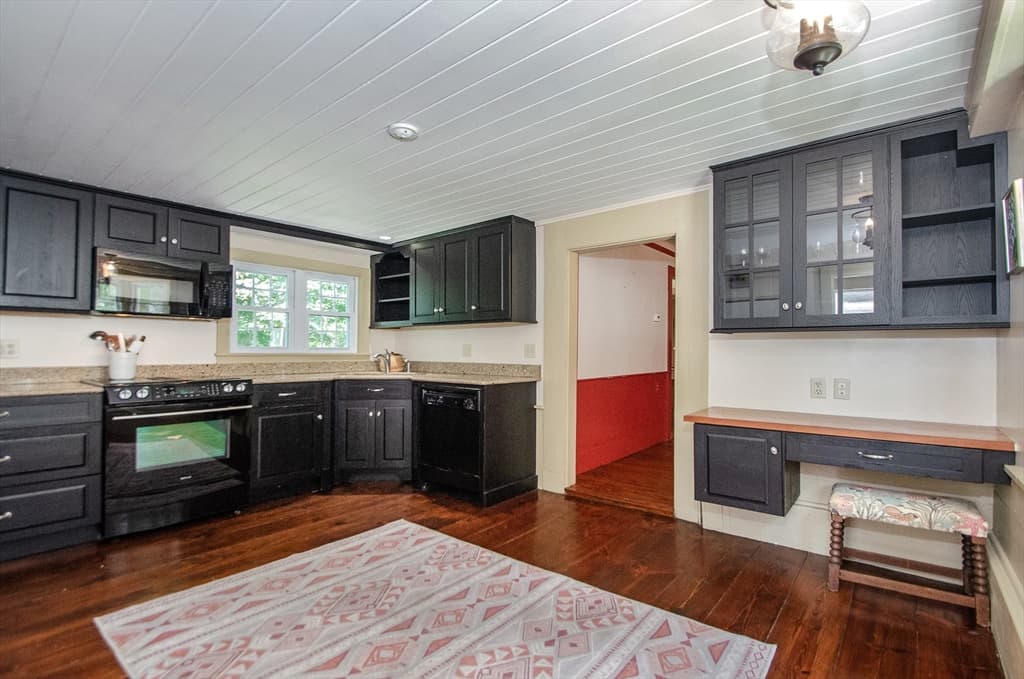 65 Acushnet Rd, Mattapoisett MA 02739 photo 10