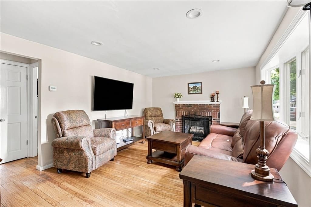 259 Water St, Hanover MA 02339 photo 13