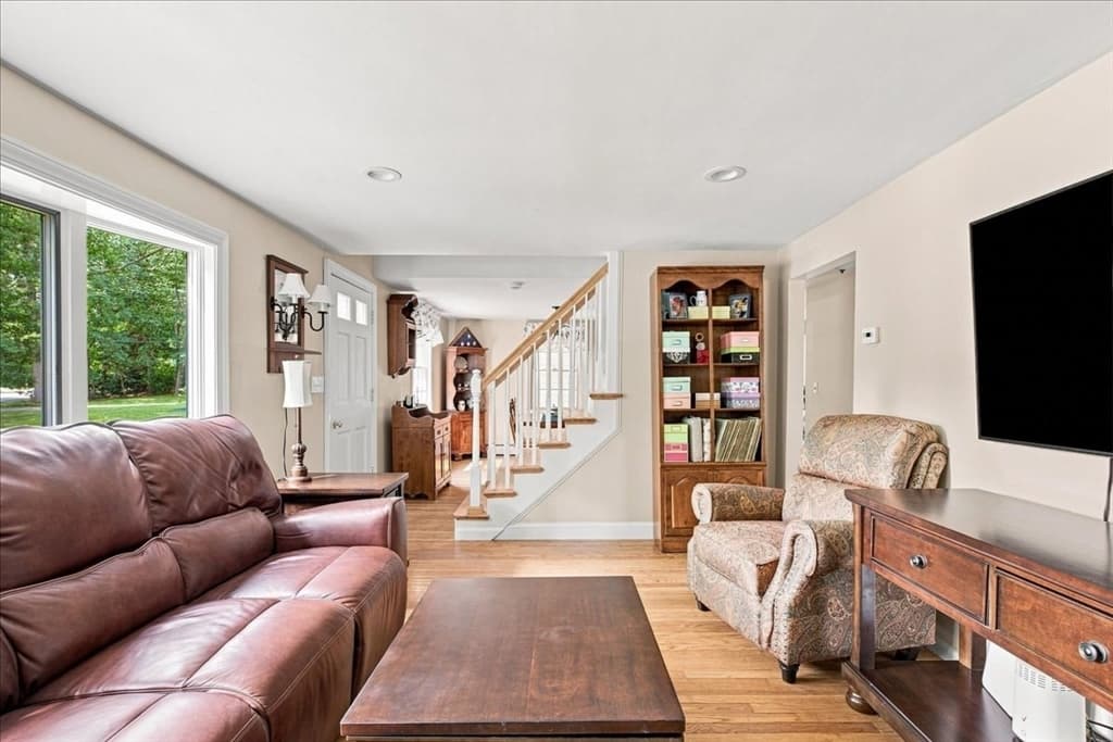 259 Water St, Hanover MA 02339 photo 15