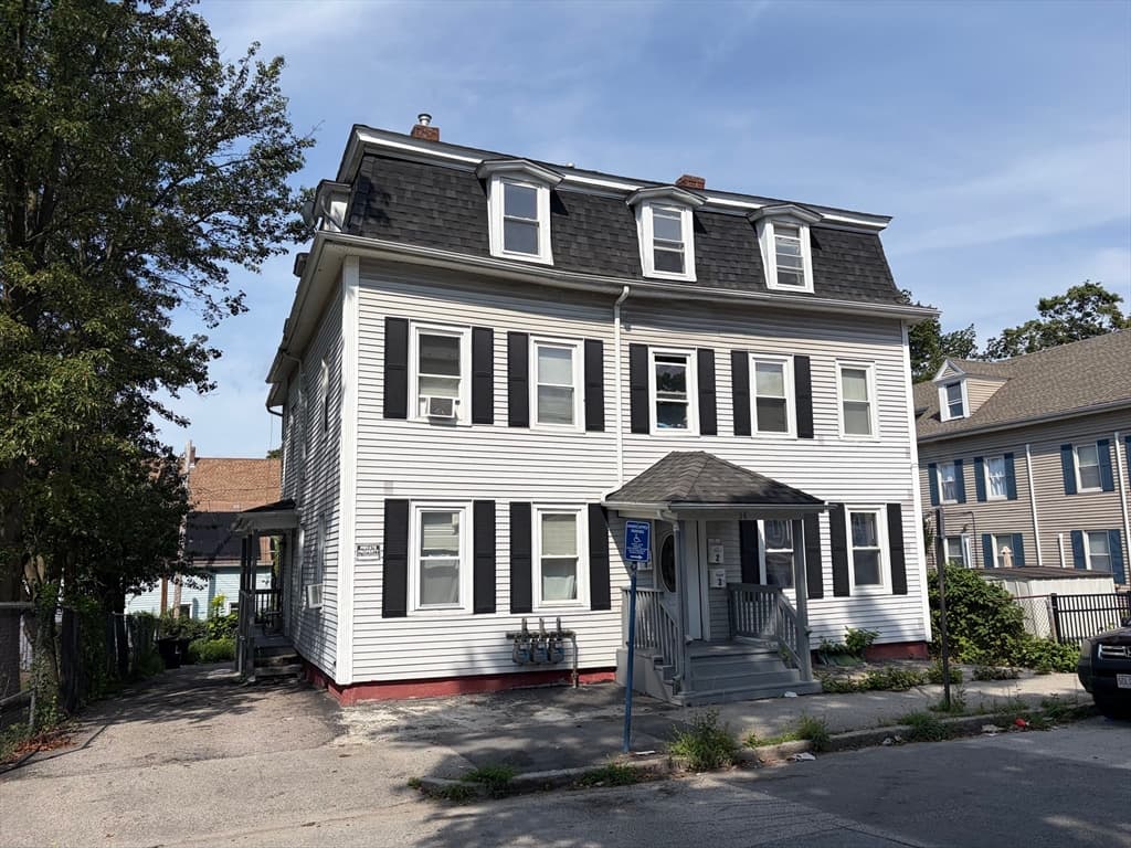 34 Newbury, Worcester MA 01609