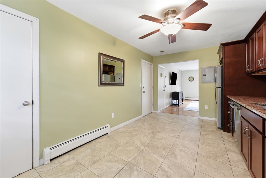 90 Colonial Circle # D, Chicopee MA 01020 photo 6