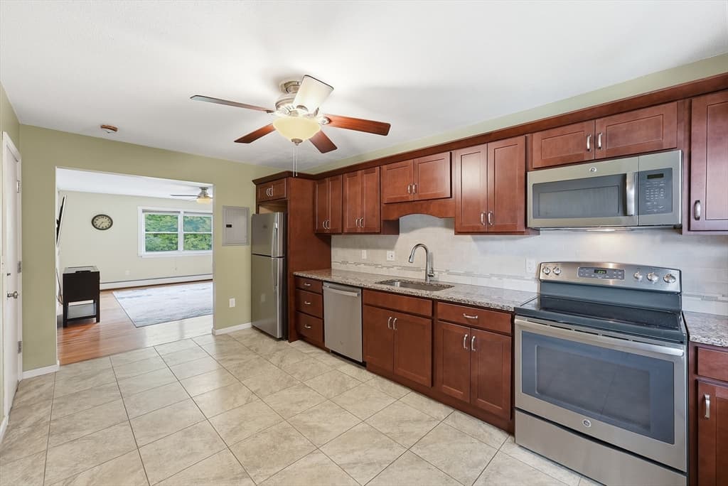 90 Colonial Circle # D, Chicopee MA 01020 photo 7