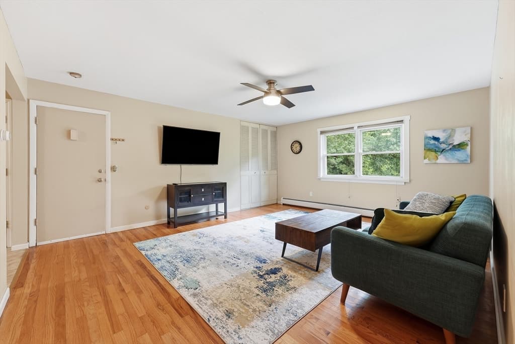 90 Colonial Circle # D, Chicopee MA 01020 photo 3