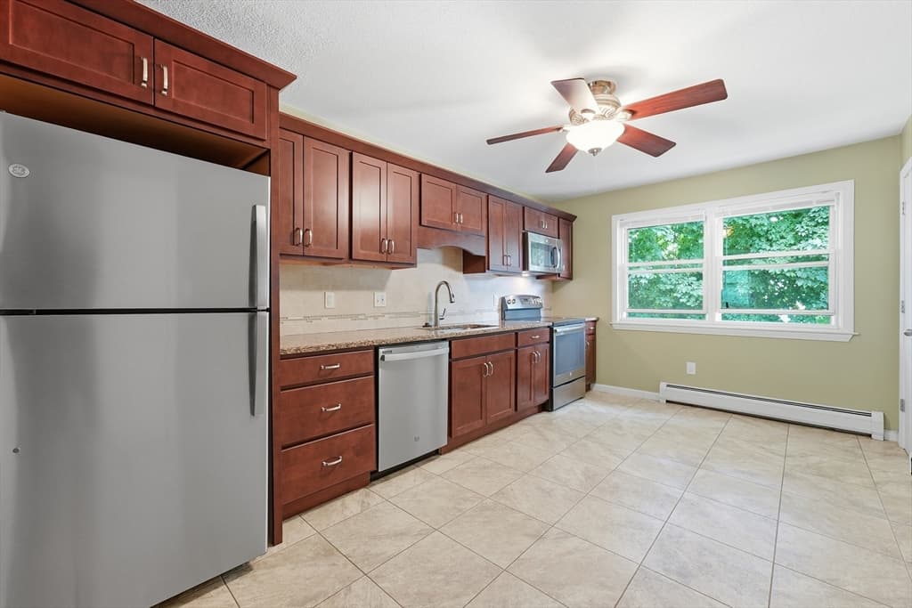 90 Colonial Circle # D, Chicopee MA 01020 photo 9