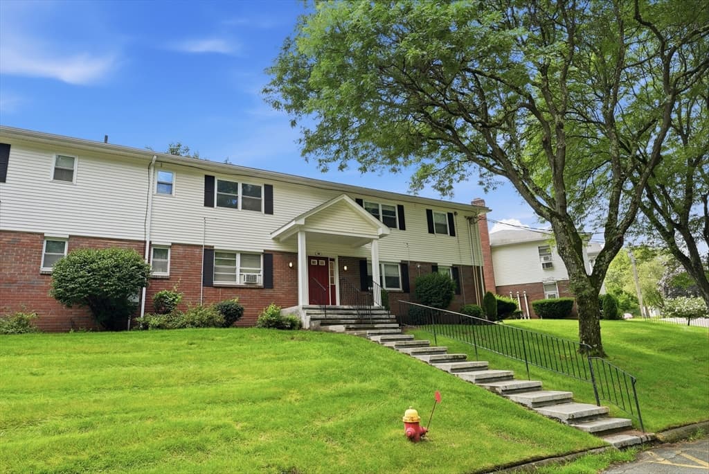 90 Colonial Circle # D, Chicopee MA 01020 photo 21