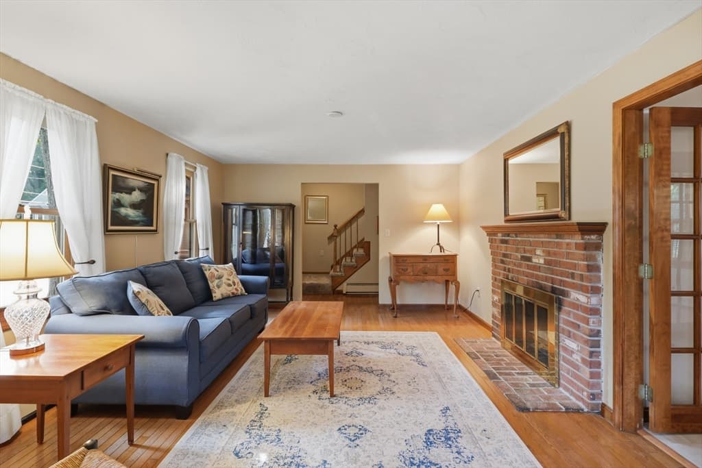 63 Jamestown Road, Leominster MA 01453 photo 3