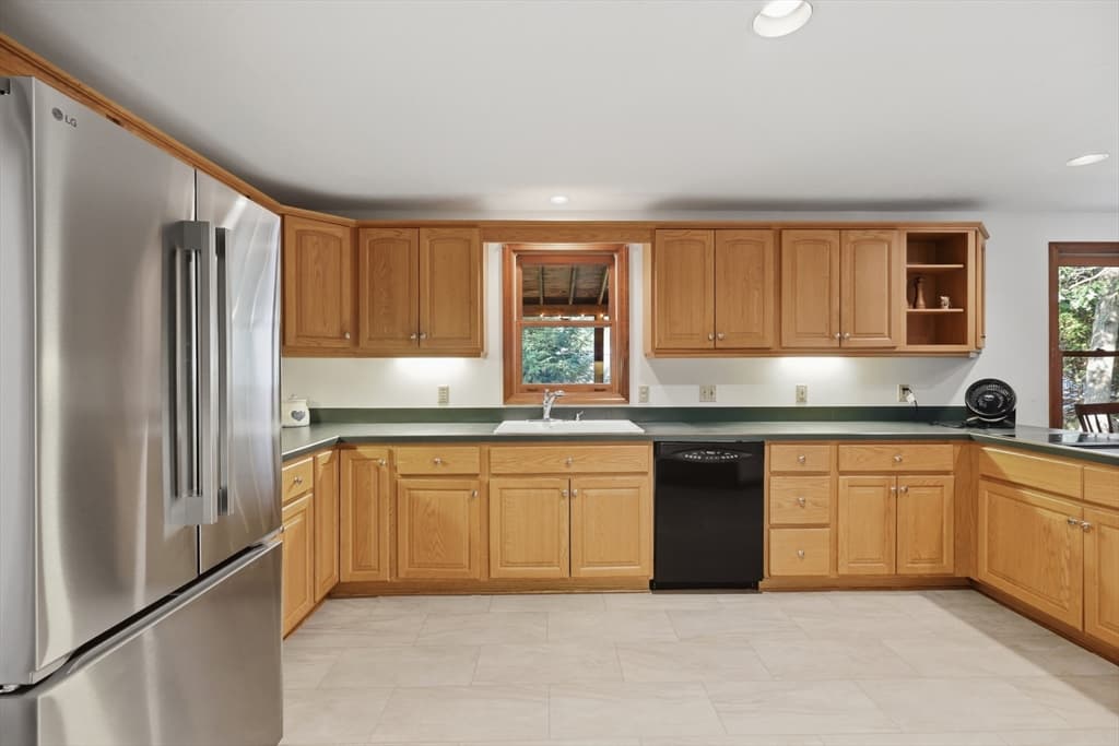 63 Jamestown Road, Leominster MA 01453 photo 11