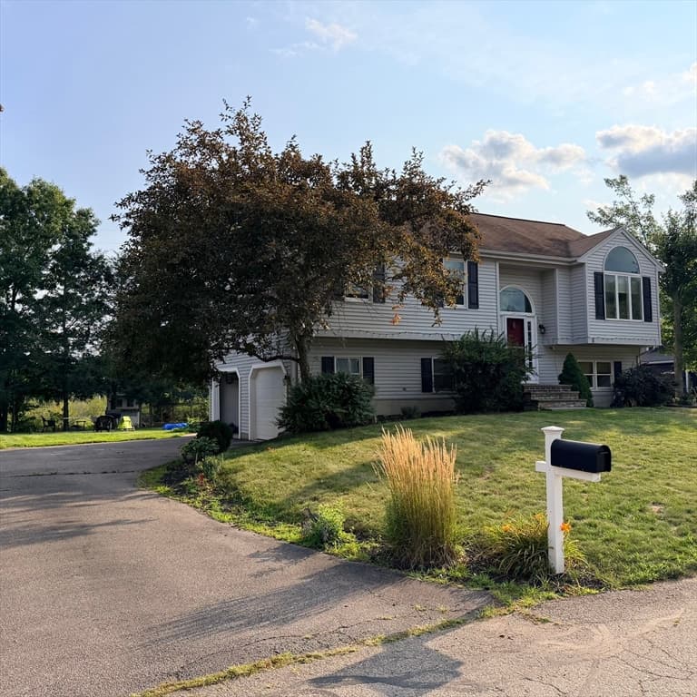 11 Thyme Ln, North Attleboro MA 02760 photo 2