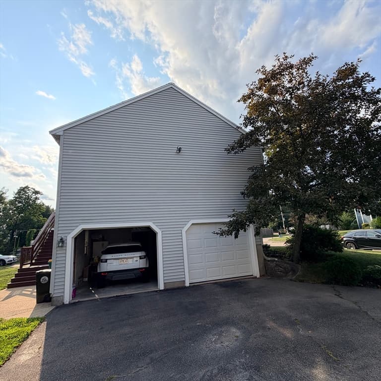 11 Thyme Ln, North Attleboro MA 02760 photo 3