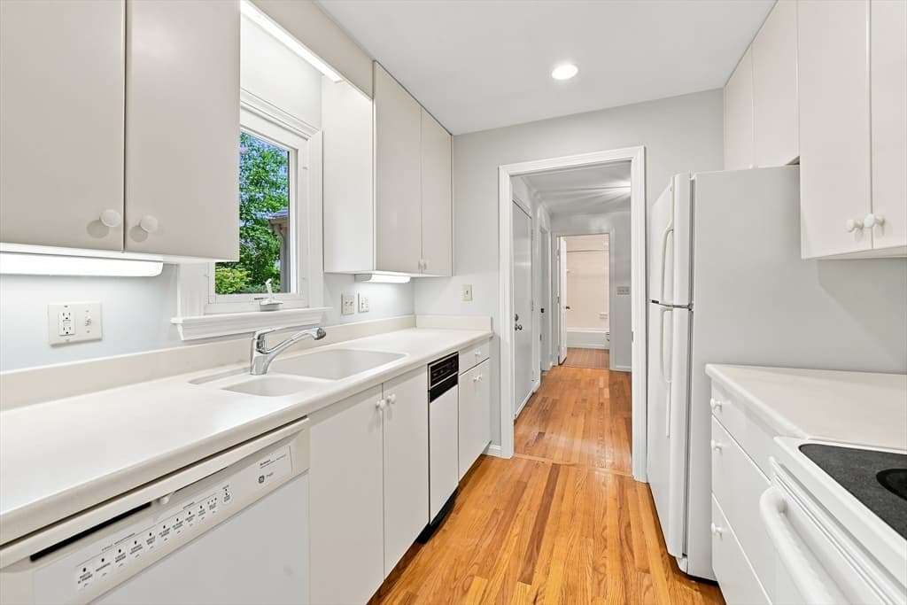 15 Fifer Ln # 15, Lexington MA 02420 photo 11