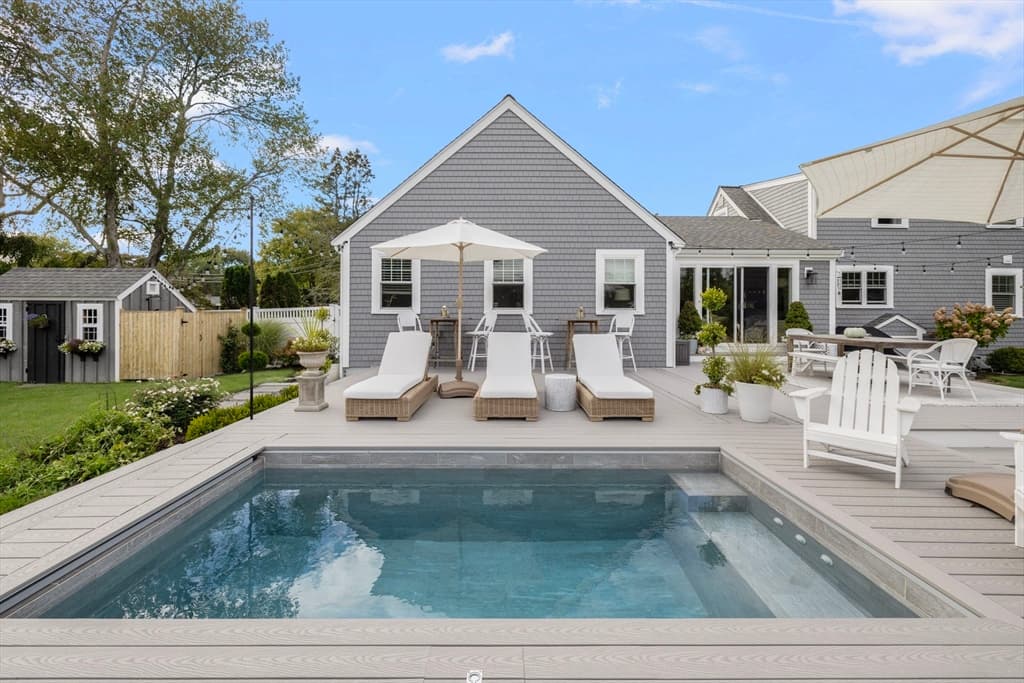 129 Fieldwood Ave, Seekonk MA 02771 photo 2