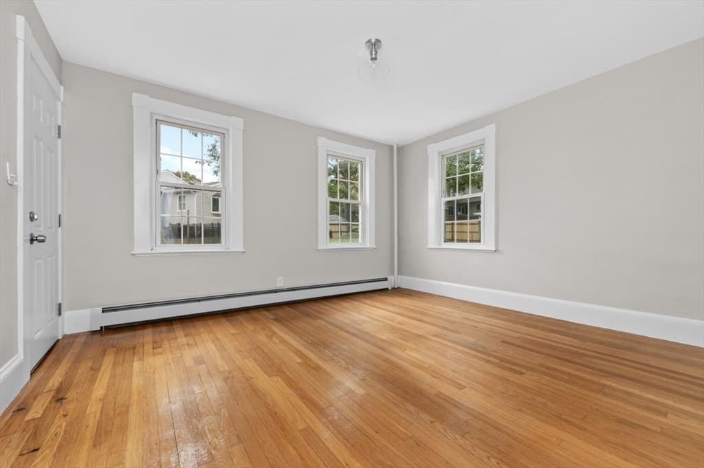 48 Franklin St, Peabody MA 01960 photo 8