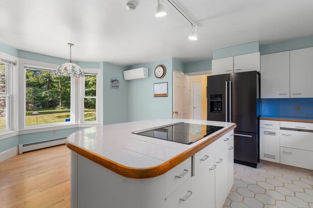 110 Northfield Rd, Lunenburg MA 01462 photo 7