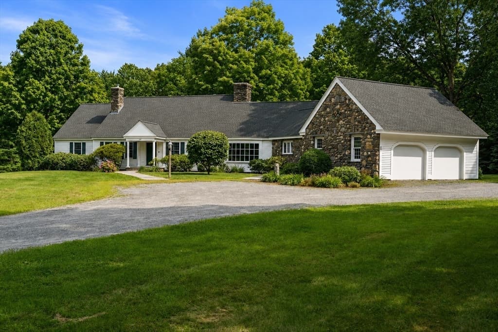 110 Northfield Rd, Lunenburg MA 01462 photo 3