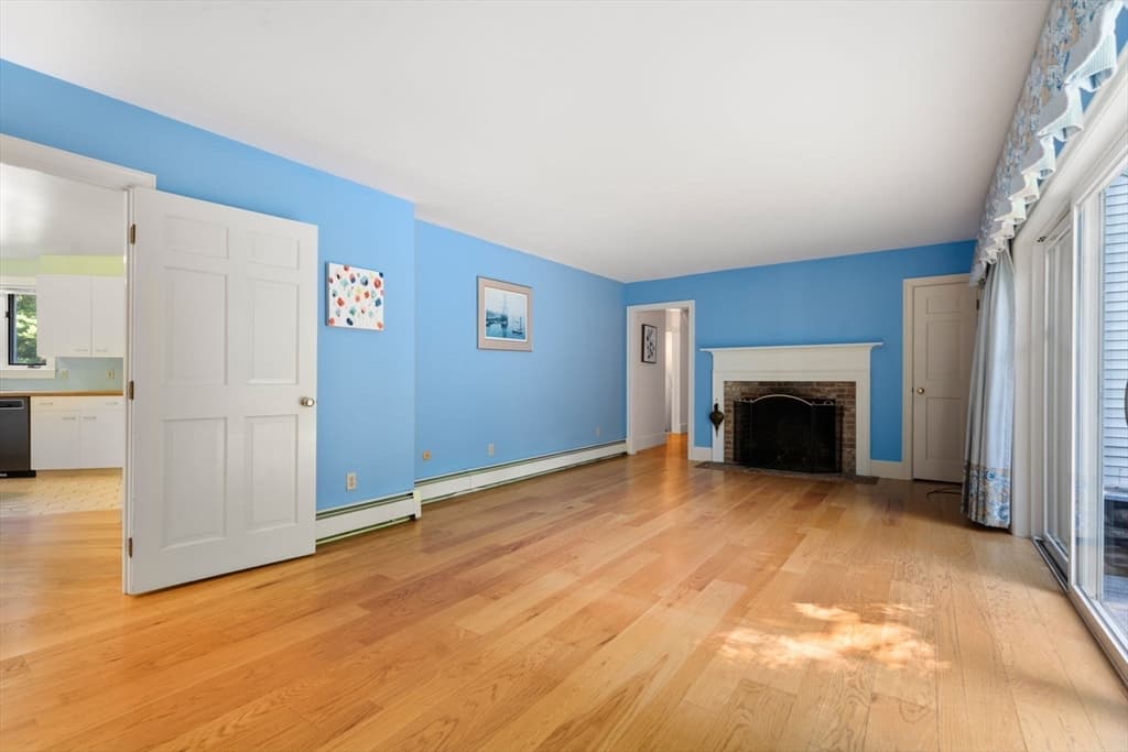 110 Northfield Rd, Lunenburg MA 01462 photo 9