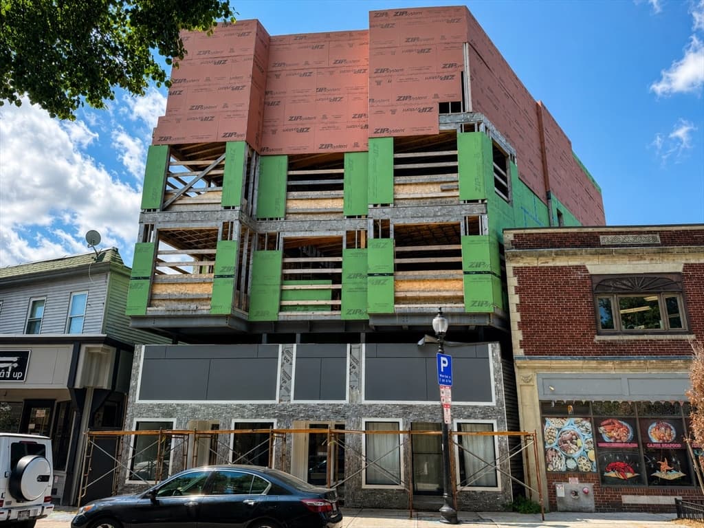25-29 Poplar St, Boston MA 02131 photo 3