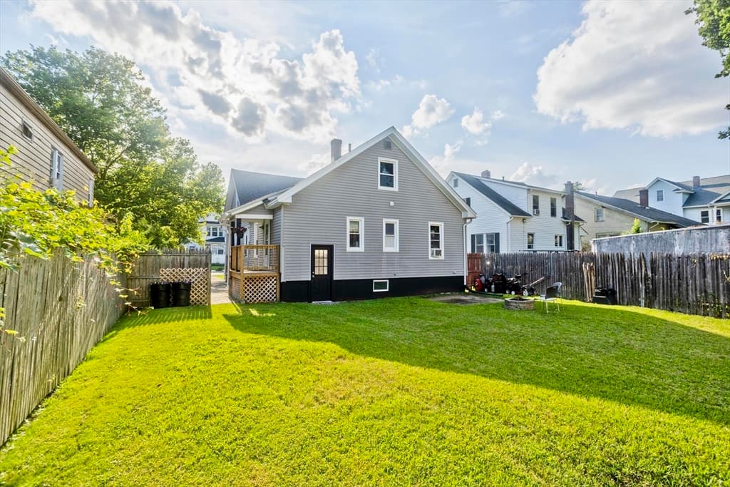 Single Family Residence at 89 W. Alvord St, Springfield MA 01108, Springfield, photo 26 of 27