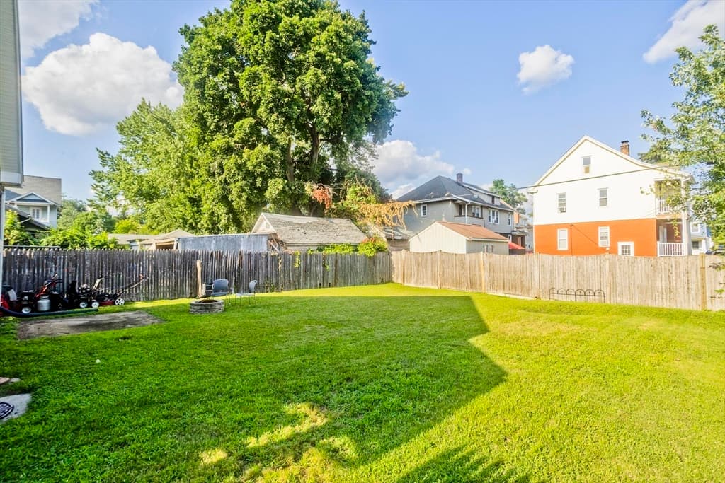 Single Family Residence at 89 W. Alvord St, Springfield MA 01108, Springfield, photo 24 of 27