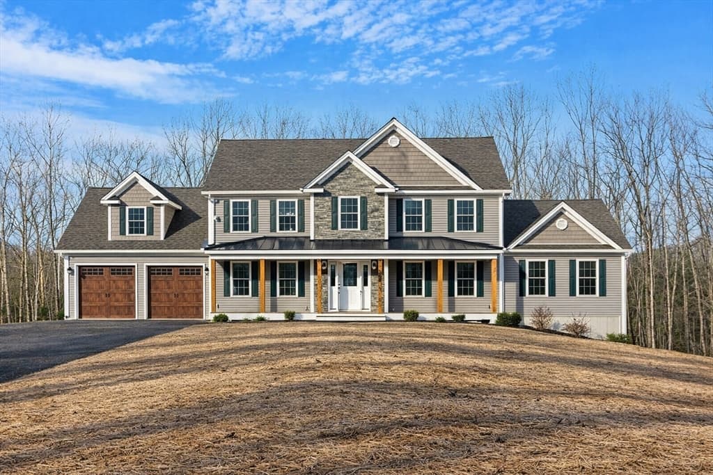 523 Alpine Rd, Fitchburg MA 01420