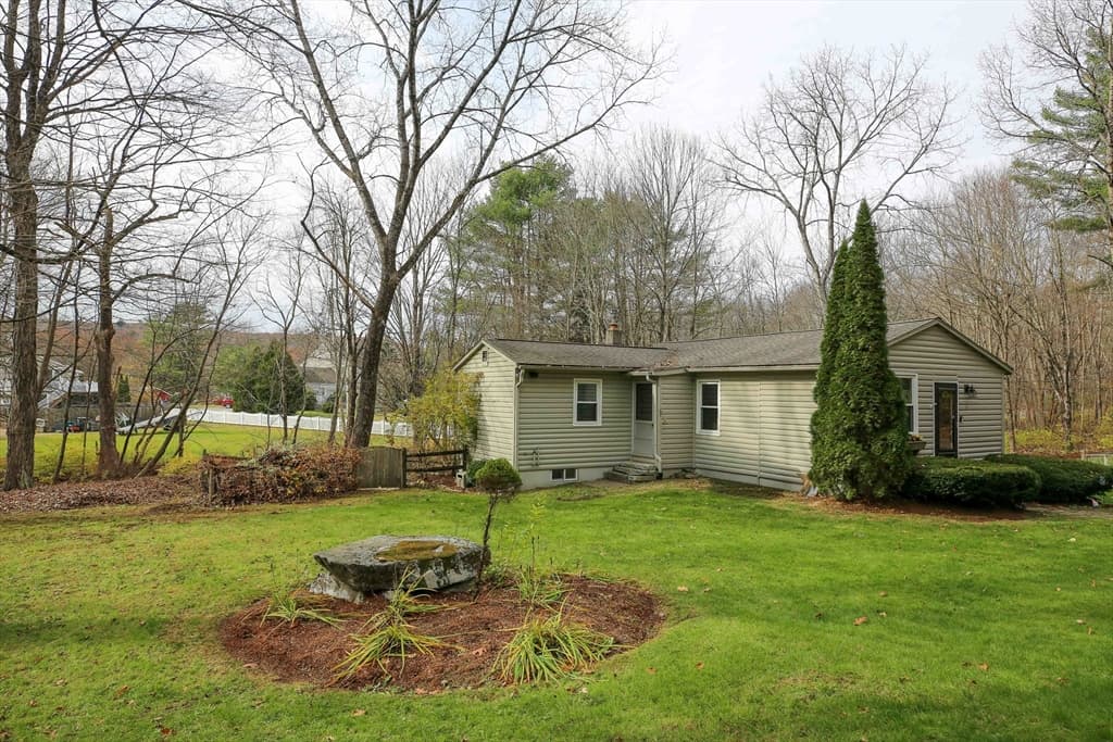 Single Family Residence at 8 Juniper St, West Brookfield MA 01585, West Brookfield, photo 2 of 42
