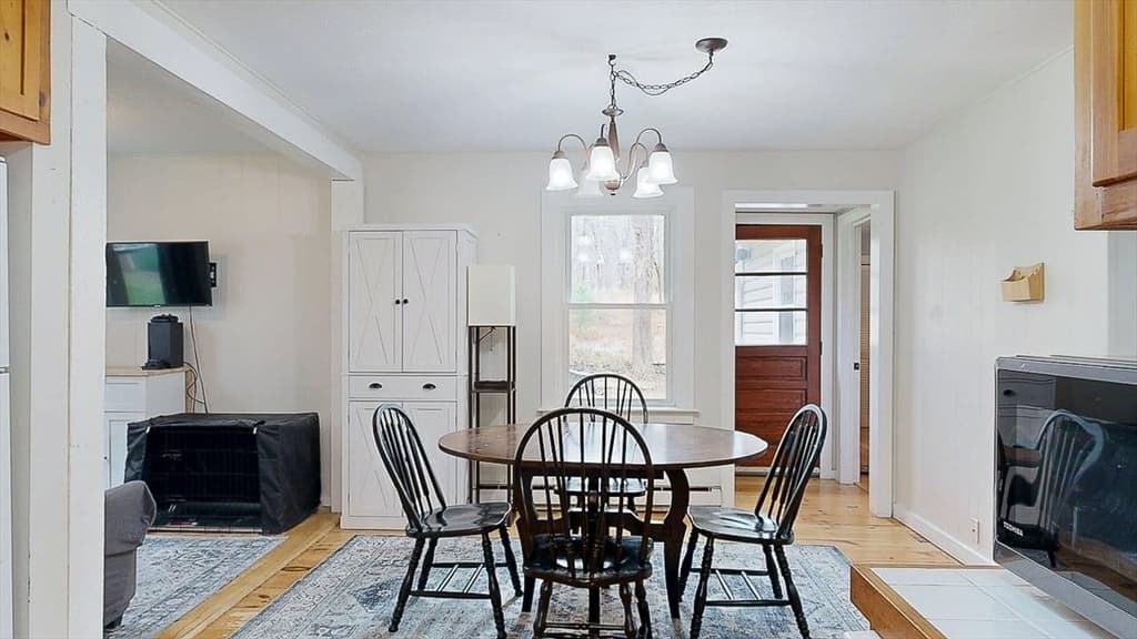 Single Family Residence at 8 Juniper St, West Brookfield MA 01585, West Brookfield, photo 3 of 42