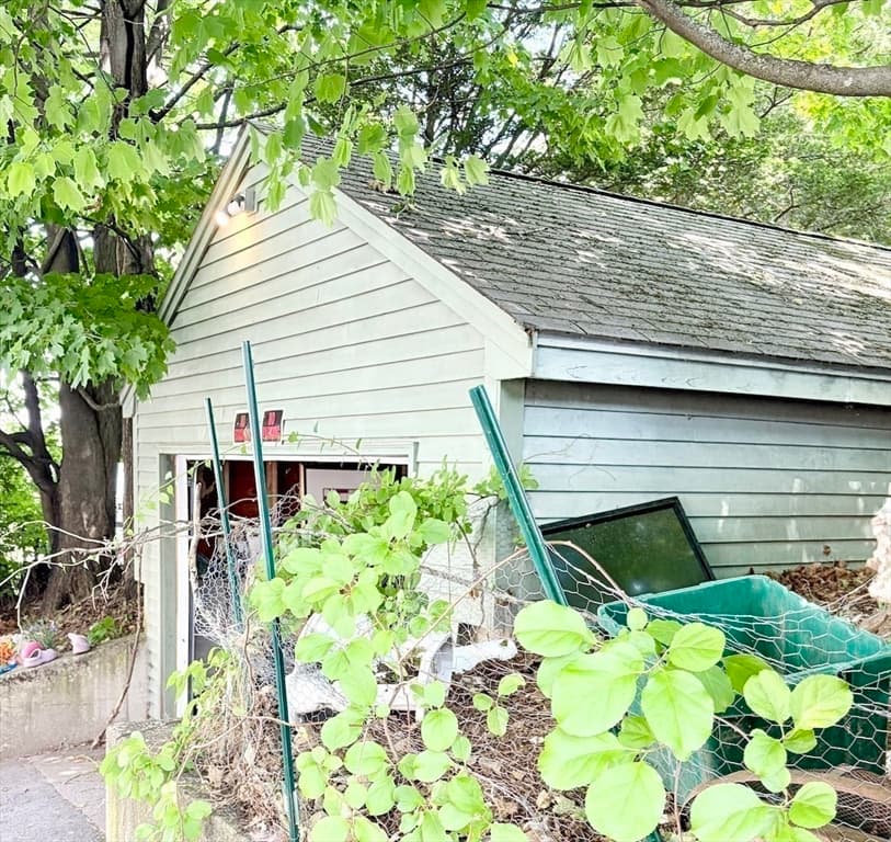 2 Abbott St, Haverhill MA 01835 photo 6