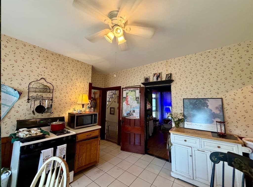 2 Abbott St, Haverhill MA 01835 photo 20