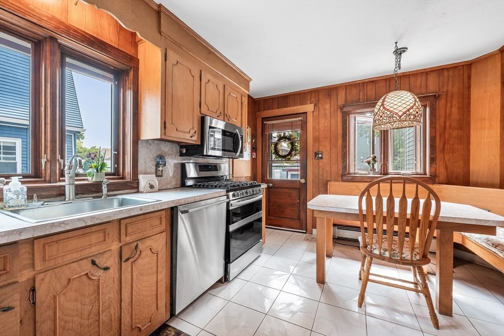 79 Butler Rd, Quincy MA 02169 photo 9